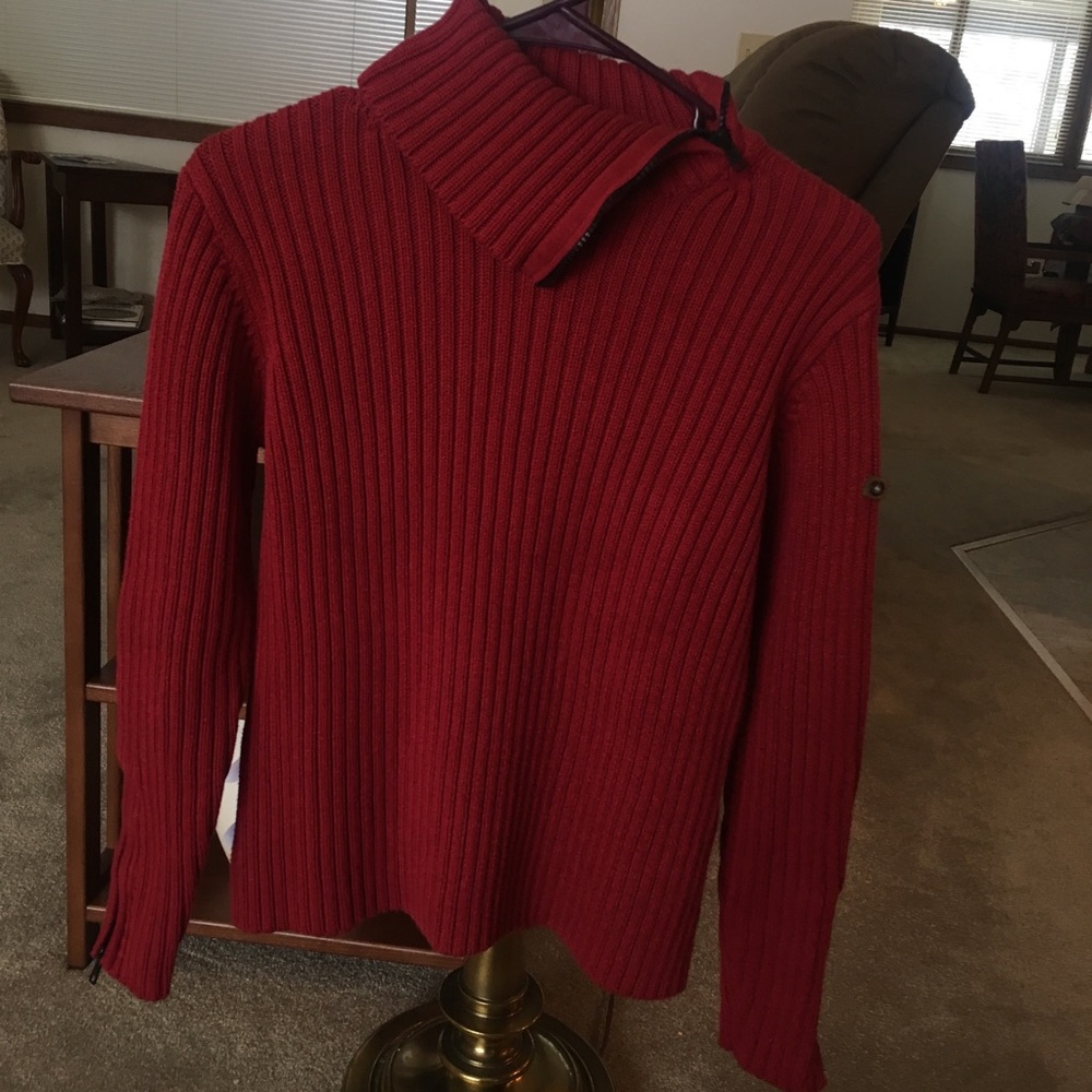 Cozy Ruff Hewn Sweater 🌹